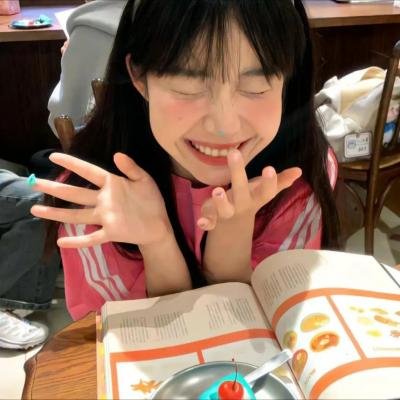 爆料网在线 - 某知名导演被曝潜规则多名女演员，圈内人心惶惶